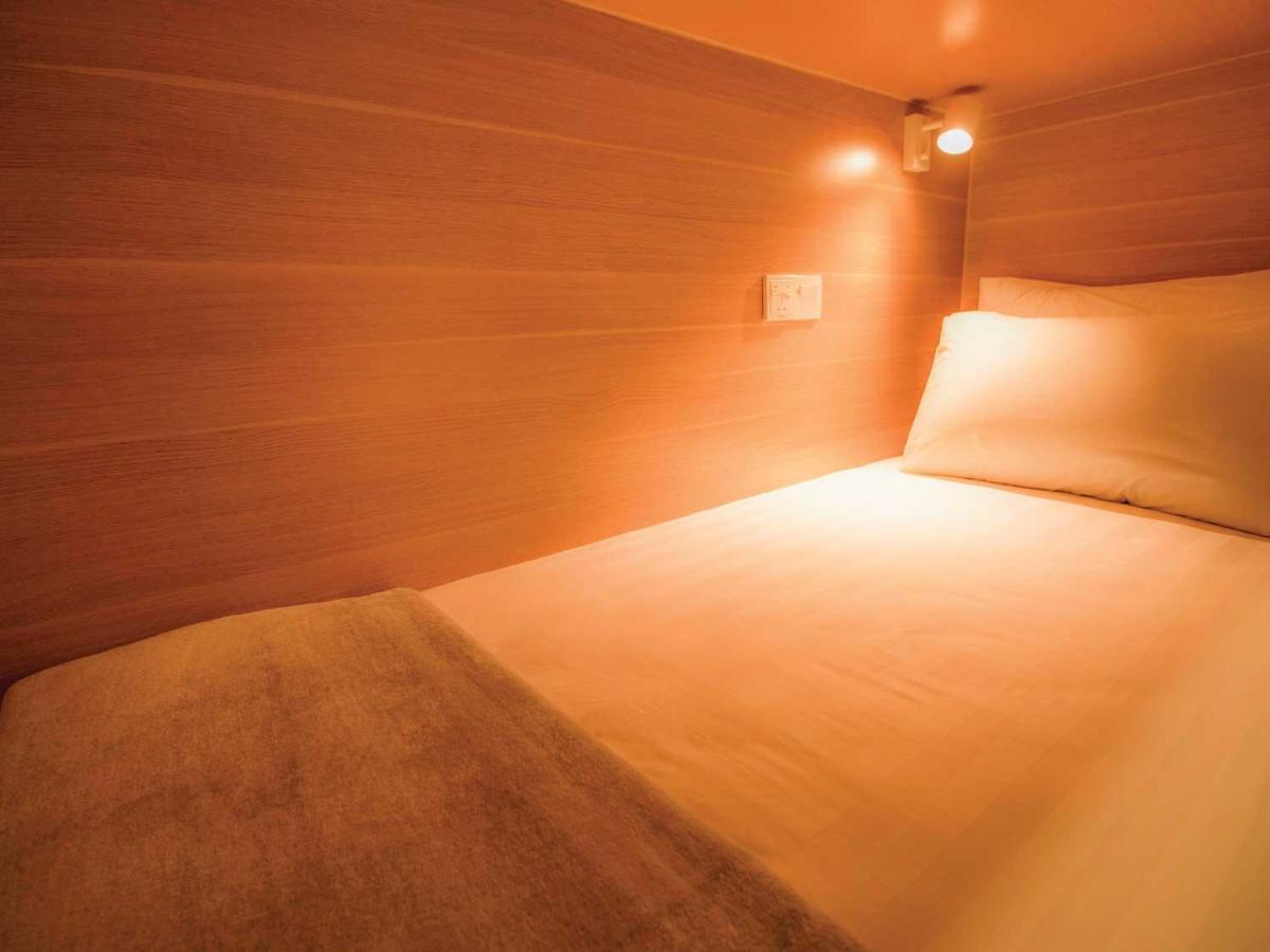 Hexa Hotel & Backpackers Capsules Bukit Bintang Куала Лумпур Екстериор снимка