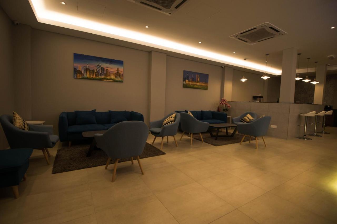 Hexa Hotel & Backpackers Capsules Bukit Bintang Куала Лумпур Екстериор снимка